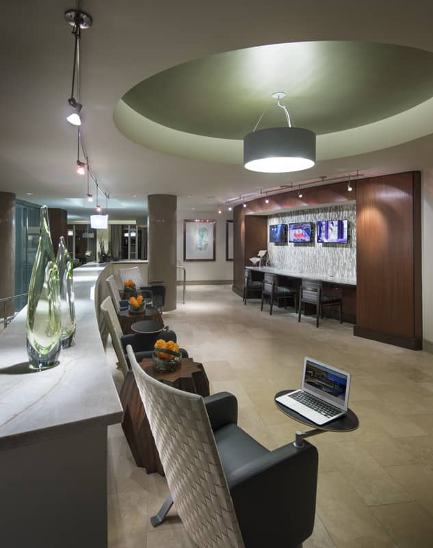 Foto del edificio - 100 Pier Four Blvd