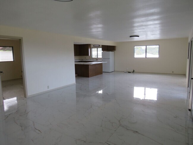 Foto del edificio - 127A Kanoelani St