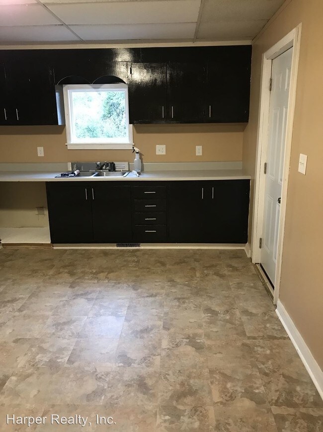 Building Photo - 126 Front St