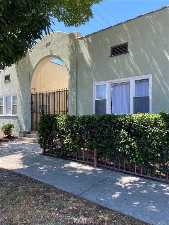 Primary Photo - 551 W 10th St