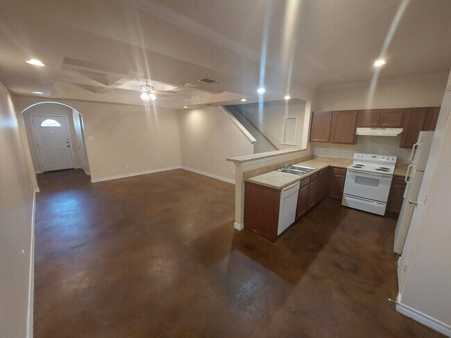 Foto del edificio - The Gardens at The Summit~Three Bedroom To...