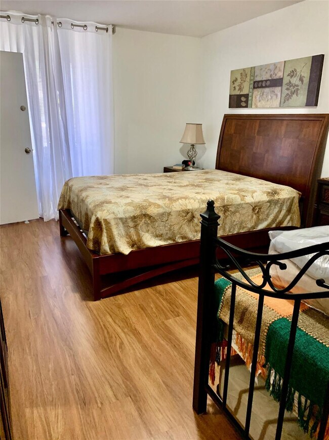 Foto del edificio - 8657 Boca Glades Blvd