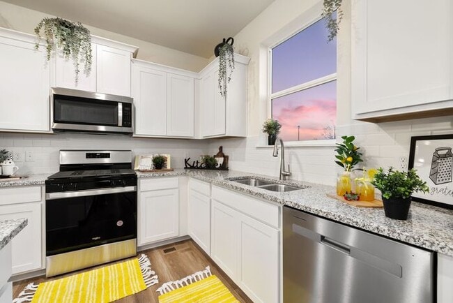 Building Photo - 6133 Alpine Rdg Dr