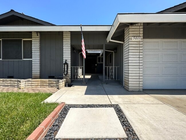 Building Photo - 5011 Jennings Way