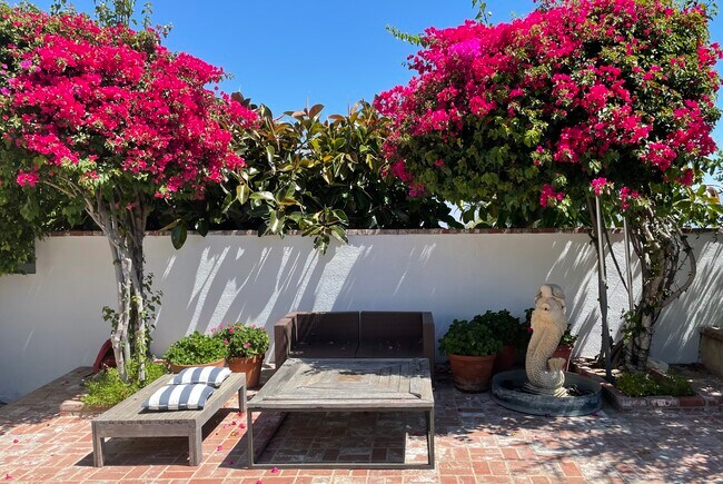 Foto del edificio - 3648 Beverly Ridge Dr