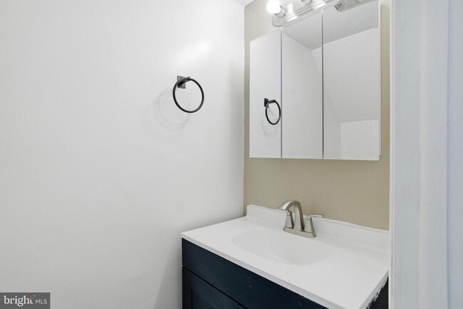 Foto del edificio - 28 Melwood Ct