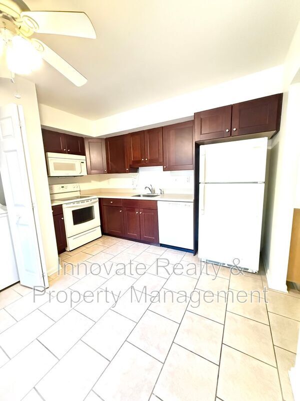 Foto del edificio - 304 Brookwood Dr