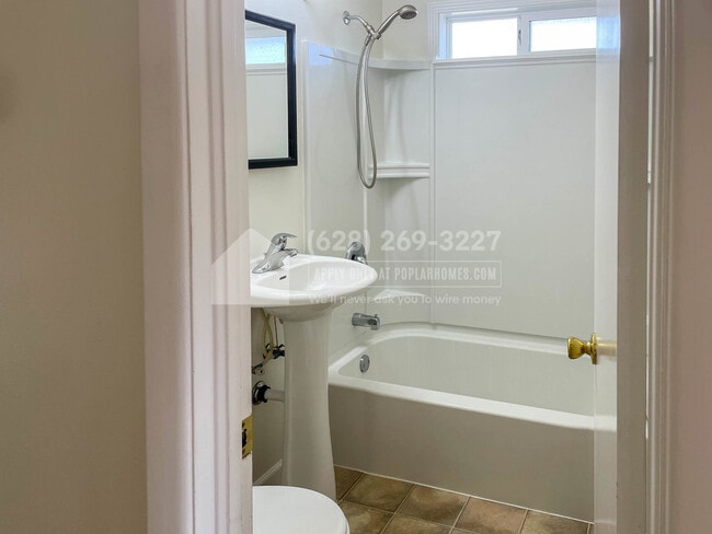 Building Photo - 1180 Laurel St