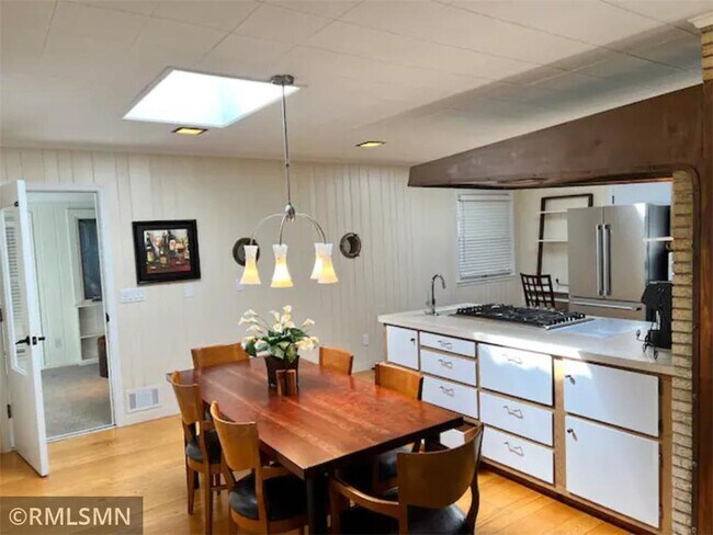 Foto del edificio - 4005 W 44th St
