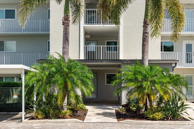 Building Photo - Mariner's Cove