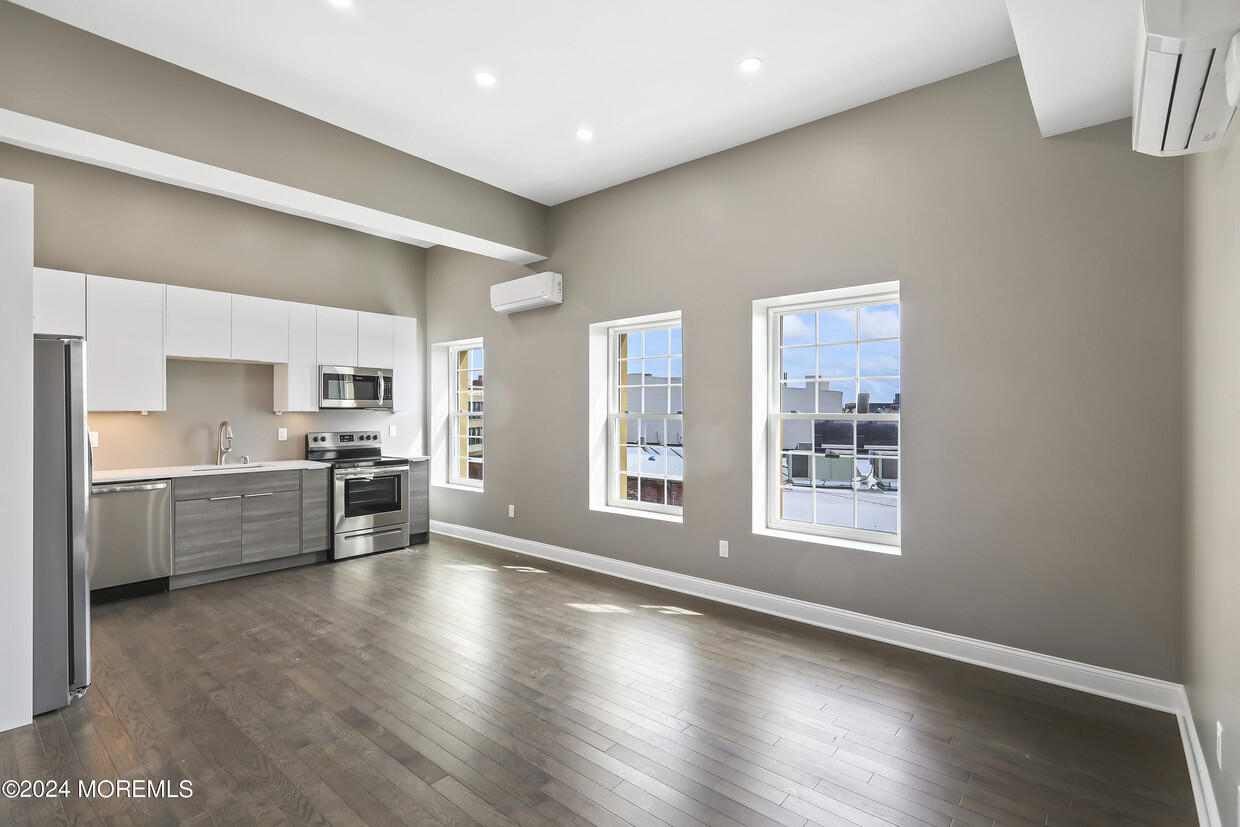 Foto principal - 700 Cookman Ave