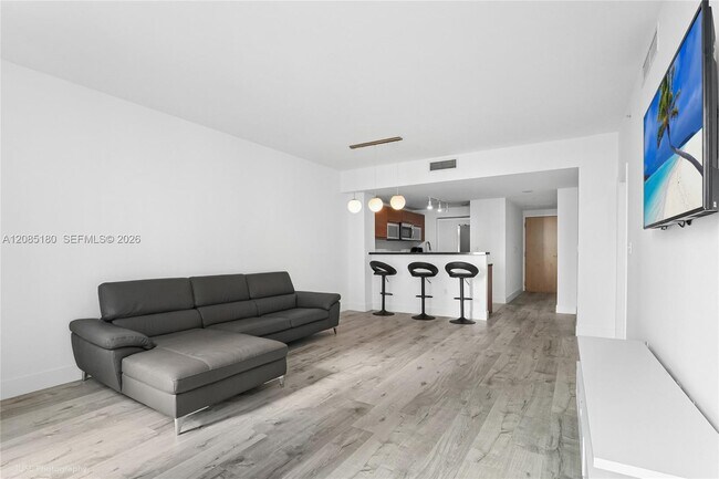 Foto del edificio - 253 NE 2nd St
