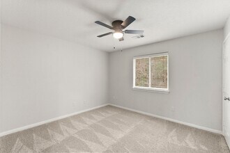 Building Photo - 1799 League Line Rd