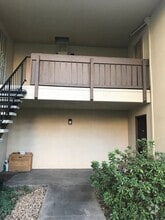 Building Photo - 3701 Colonial Dr