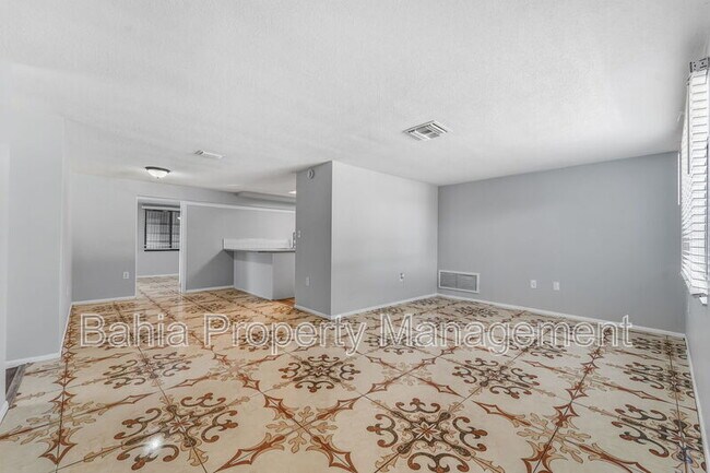 Foto del edificio - 9425 Palm Ave