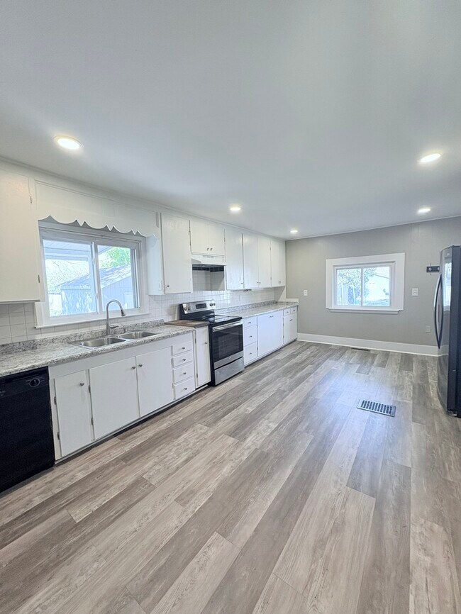 Foto del edificio - Charming 4 beds 2 baths in Delaware!