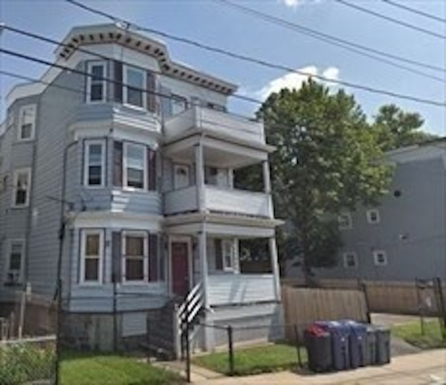 Foto principal - 212 Norwell St