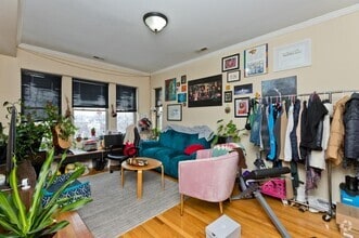 Building Photo - 4338 N Spaulding Ave