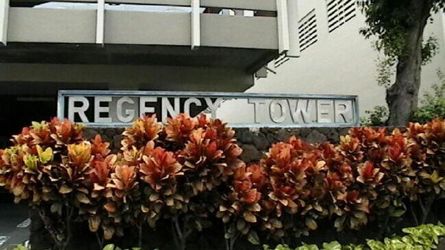 Foto del edificio - To register for the showing time below, no...
