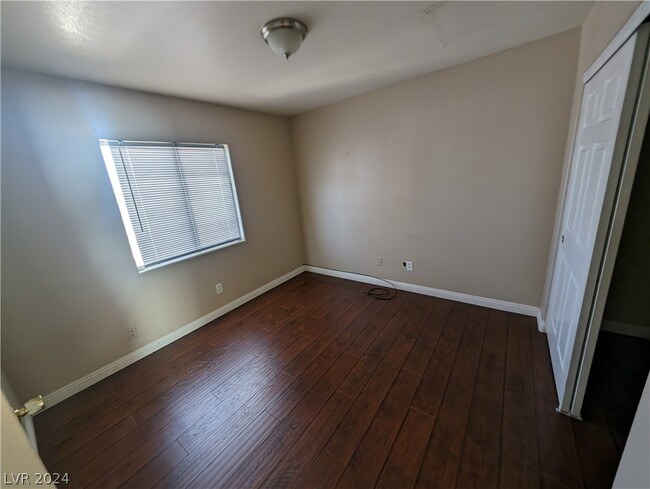 Building Photo - 2101 Sleepy Ct