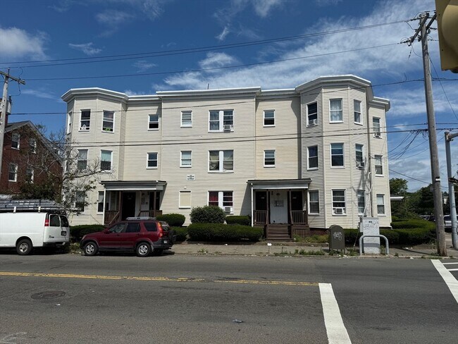 Foto del edificio - 677 Western Ave
