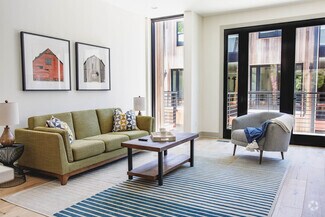 Building Photo - 317 NE Burwood Mews