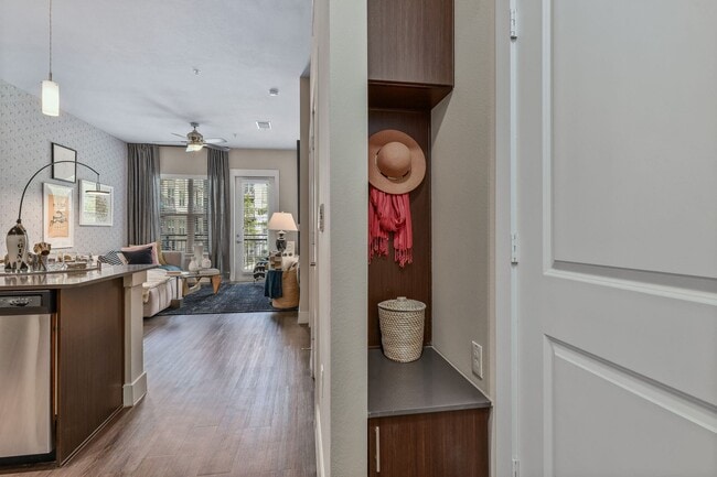 Building Photo - The Fairmount at Oak Lawn