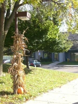 Building Photo - 811 S Carney Dr