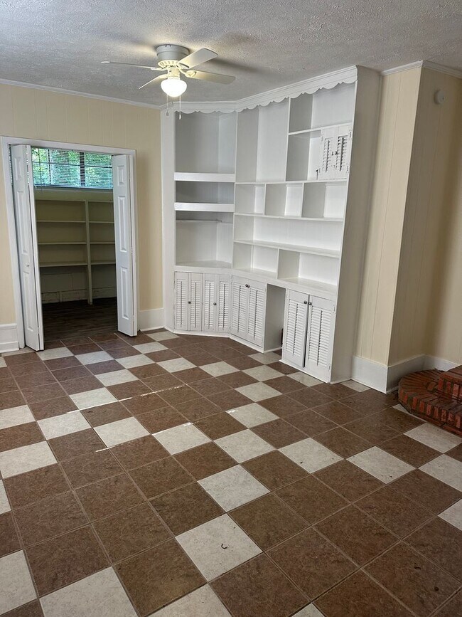 Foto del edificio - 205 Wildwood Terrace