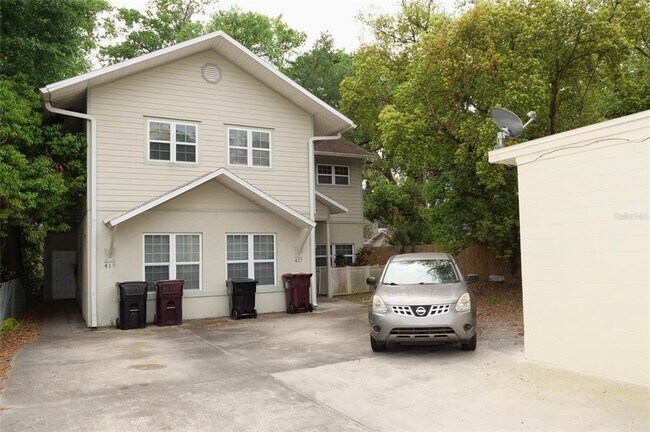 Foto del edificio - 419 N Fern Creek Ave