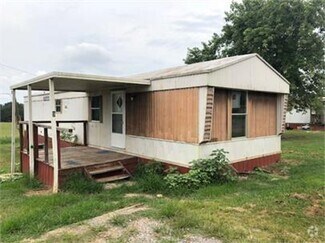 Building Photo - 225 Community Dr