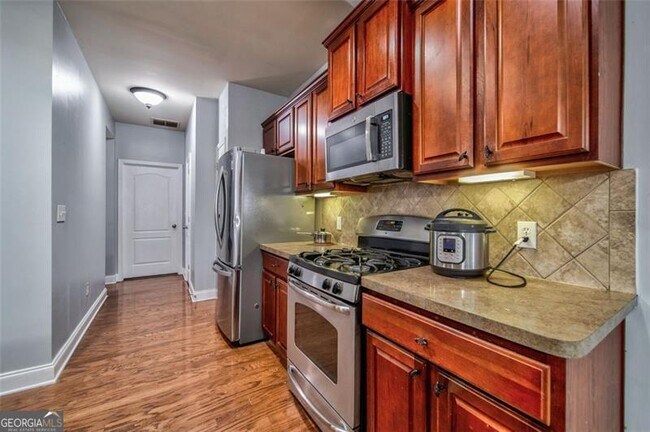 Foto del edificio - 5405 Falls Landing Dr