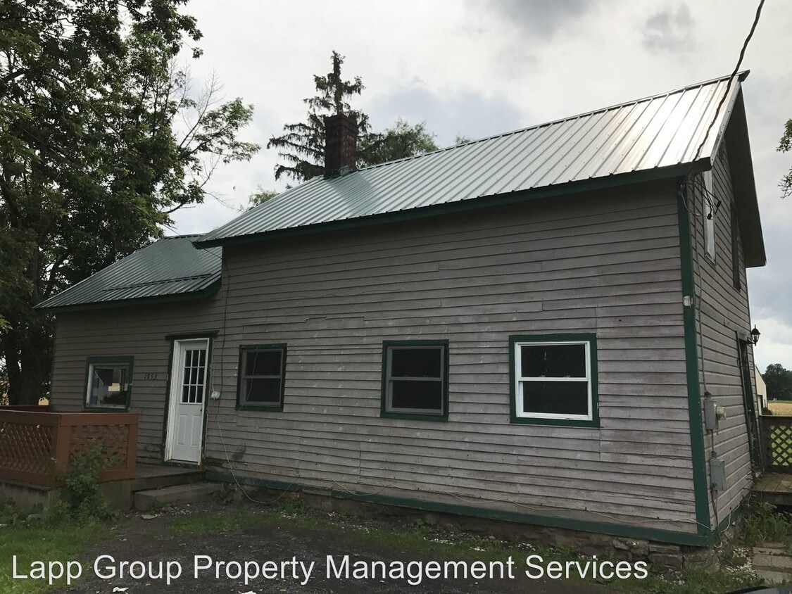 Foto principal - 1853 Loree Rd