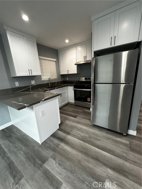 Foto del edificio - 15508 Halcourt Ave