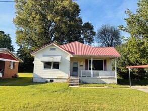 Building Photo - 1226 Sizemore St