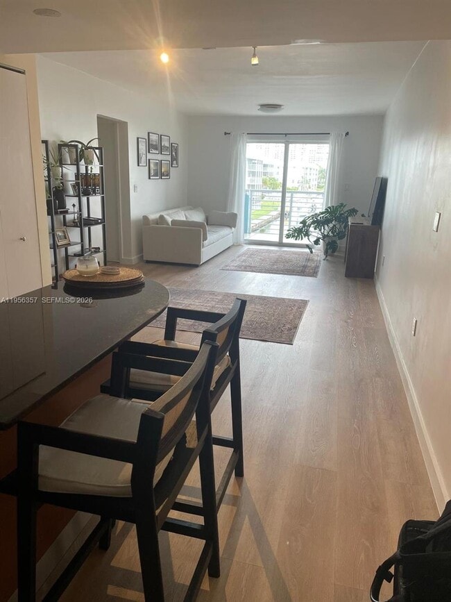 Building Photo - 16851 NE 35th Ave