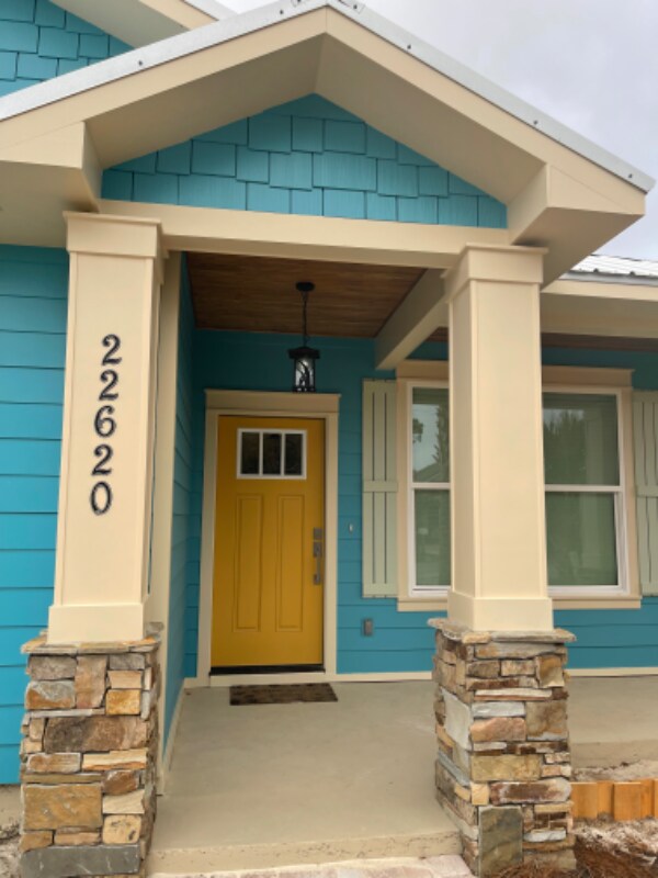 Foto principal - 22620 Sunset Ave
