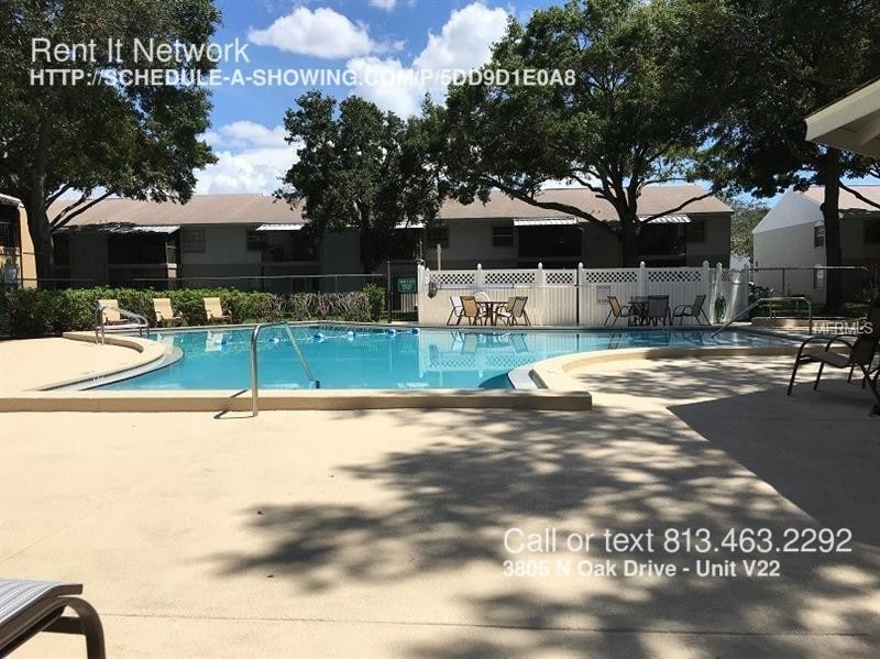 Building Photo - 3806 N Oak Dr