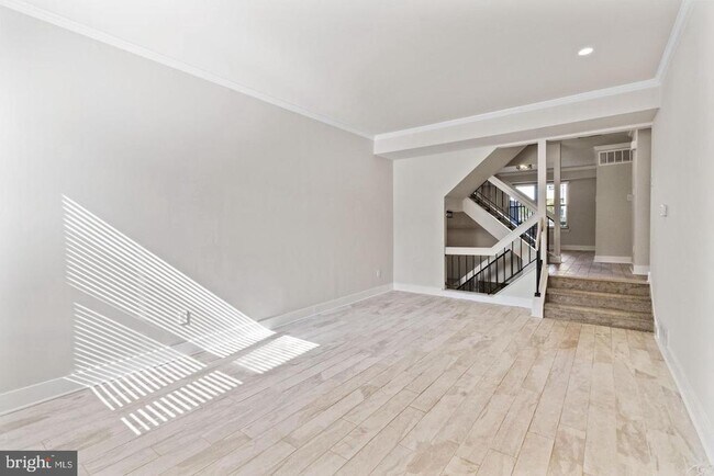 Building Photo - 206 Parkview Way