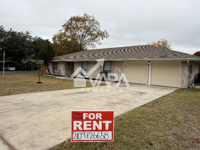 Photo - 7403 Castle Crown Dr House