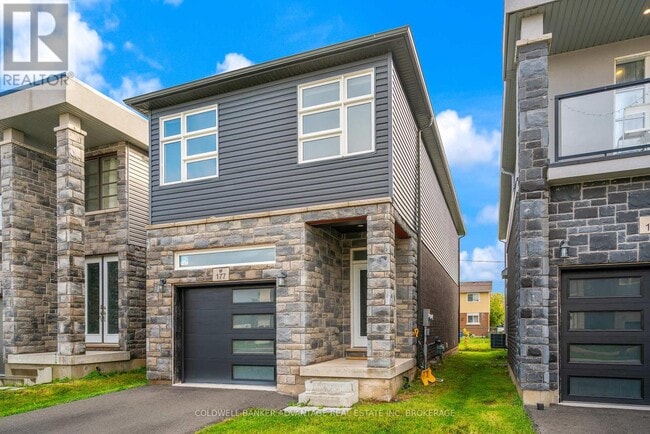 Building Photo - 177 Louise St.