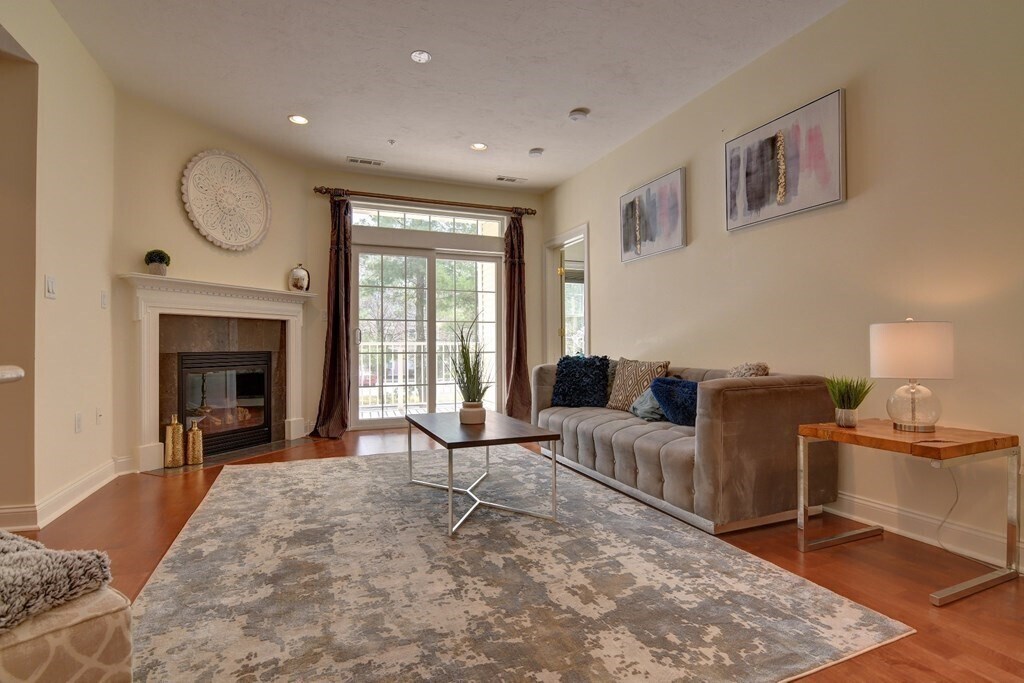 Primary Photo - 1204 Albion Rd