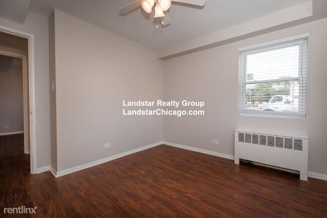Building Photo - 2 br, 1 bath Apartment - 7551 N Bell Ave