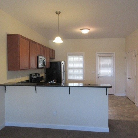 Building Photo - Charming 2 Bedroom Townhouse - 312 Burley ...
