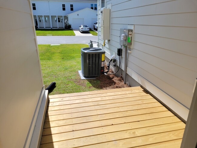 Building Photo - 3907 Harkers Way