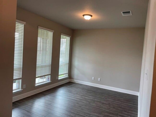 Building Photo - 5755 Redfish Ct