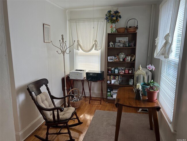 Building Photo - 40 Noble St