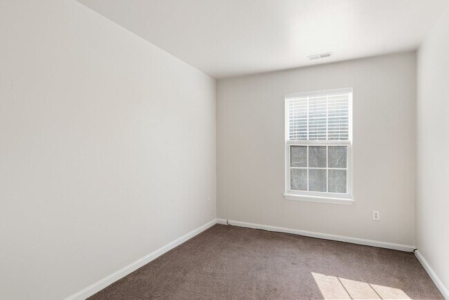 Foto del edificio - 3507 Corn Stream Rd