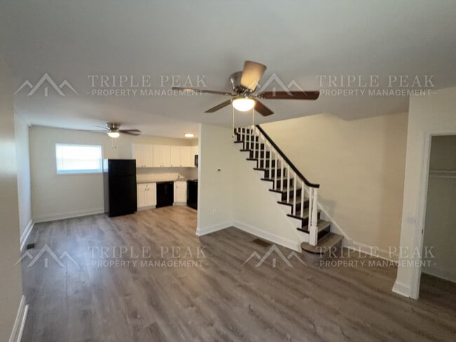 Building Photo - 7115 Emerson Ave