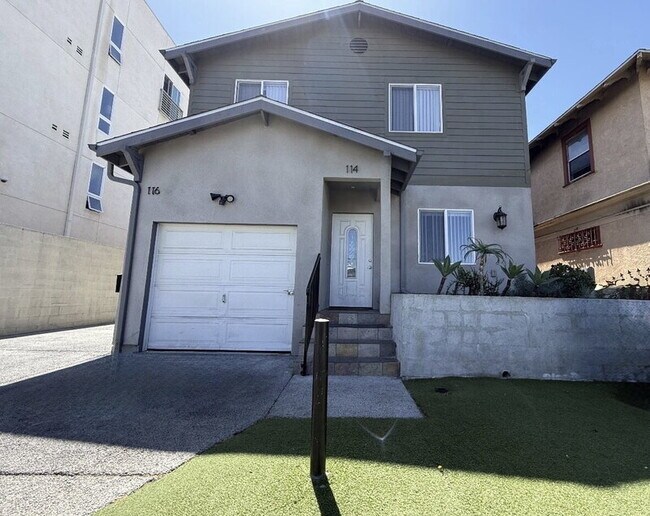 Foto del edificio - 114 W 50th St